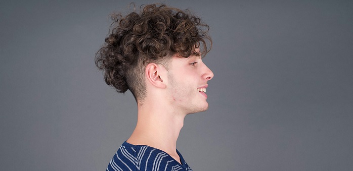 hairstyles for curly hair men